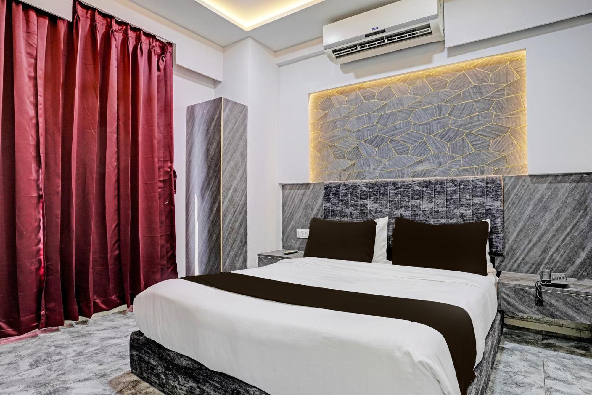 Hotel O Star Galaxy Surat Zewnętrze zdjęcie