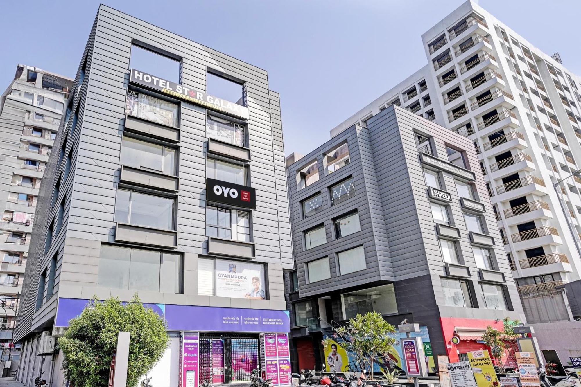 Hotel O Star Galaxy Surat Zewnętrze zdjęcie